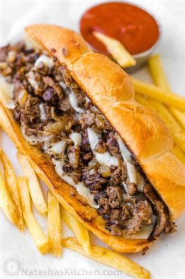  Philadelphia Cheesesteak: Bir Philly Klasiği İçin Eriyen Peynir ve Sıcaktan Kaynayıp Gelen Lezzetler!